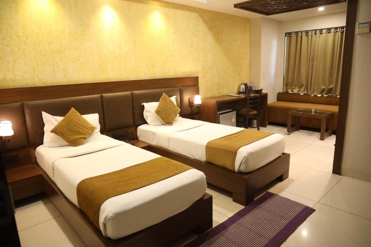 Hotel La Pearl Naiapura Dış mekan fotoğraf