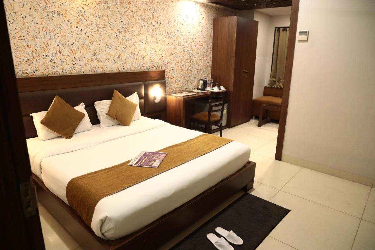 Hotel La Pearl Naiapura Dış mekan fotoğraf